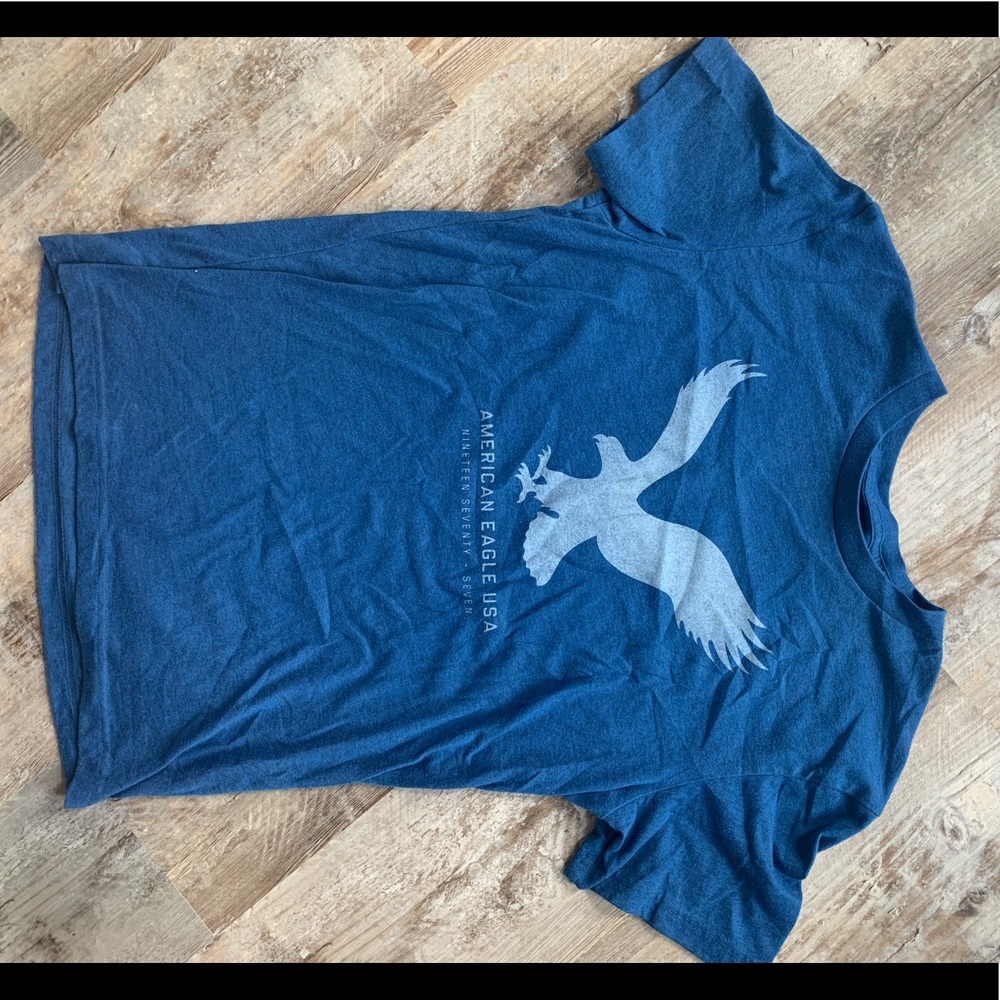 American eagle graphic tee